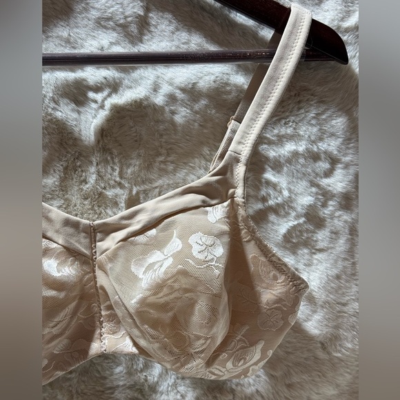 Wacoal Awareness Full Figure Seamless Wire Free Bra Sand 38D - Picture 7 of 15